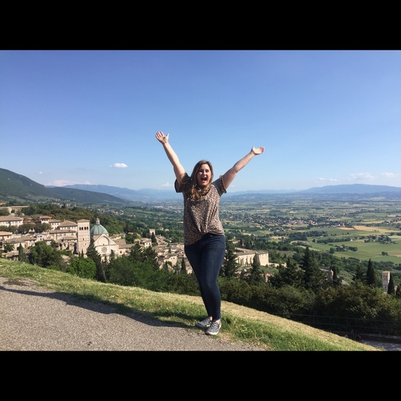 Meet your Posher, Callie - Picture 1 of 3